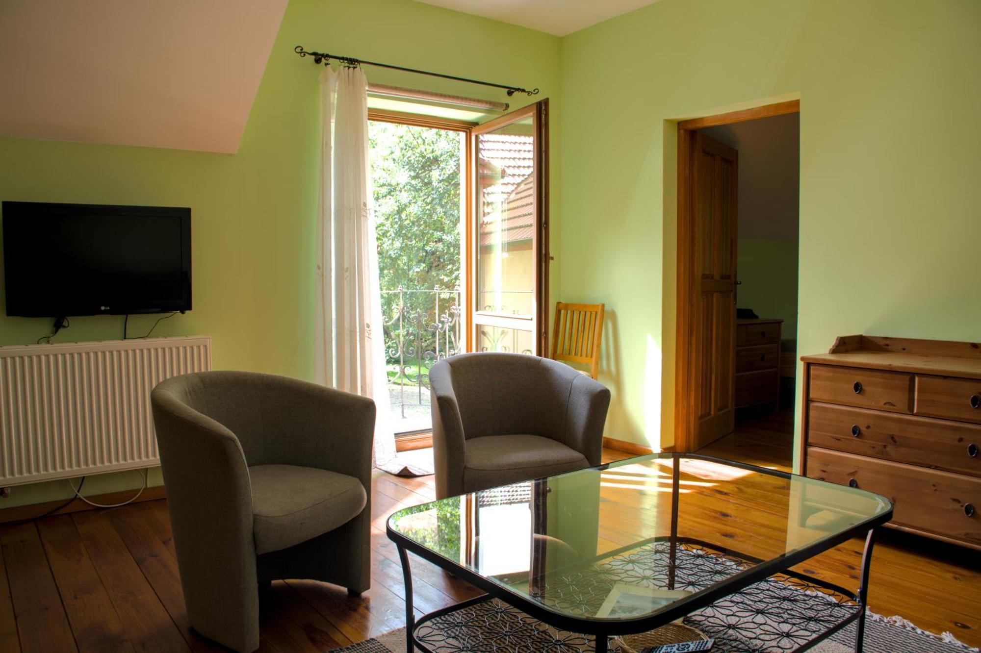 산도미에르즈 Gosciniec Kocmierzow B&B 외부 사진