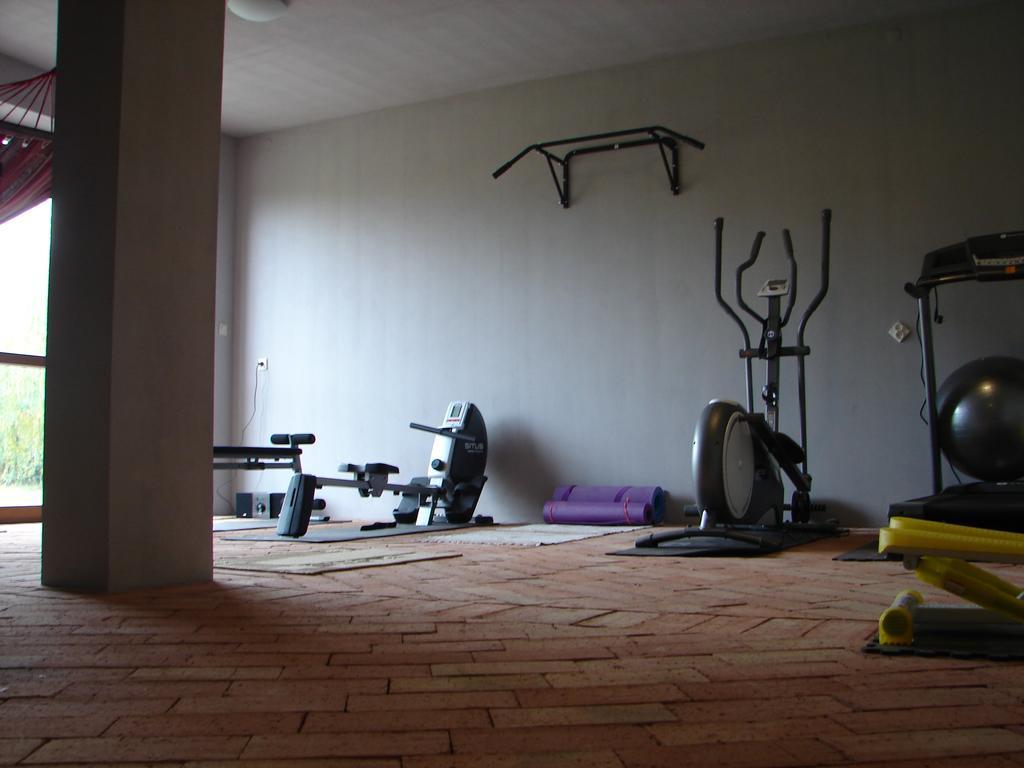 산도미에르즈 Gosciniec Kocmierzow B&B 외부 사진